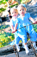 Twins out for a ride; Memphis, TN